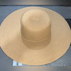 Ladies wide brim floppy sun hat